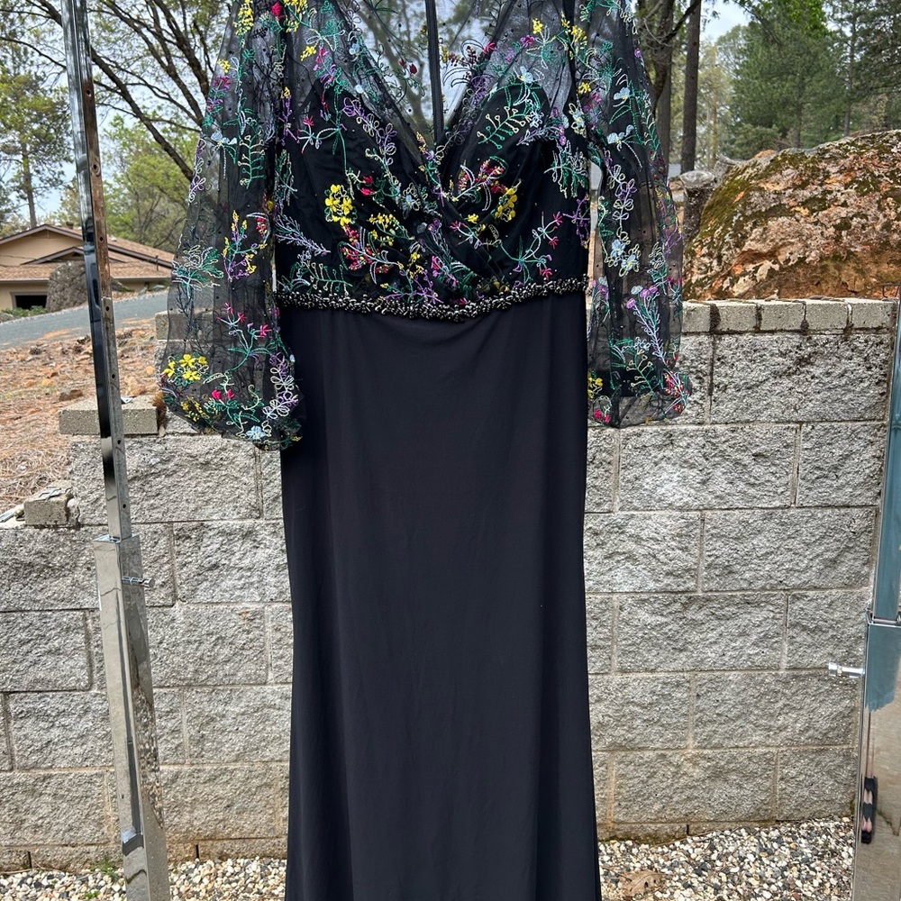 Mac Duggal 79379 Embroidered Illusion Puff Sleeve Column Gown Size 12 Floral